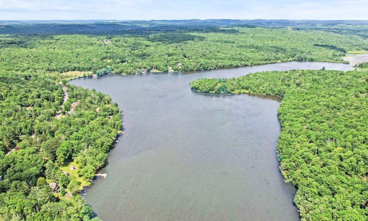 The History of Swan Lake: From Borscht Belt to Glamping Retreat